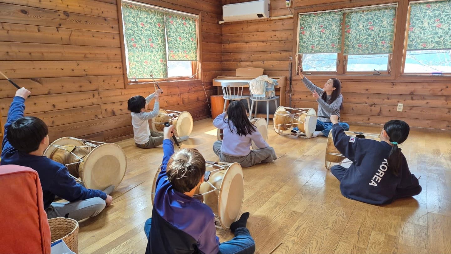 춤과 음악으로 내면을 여는 아이들